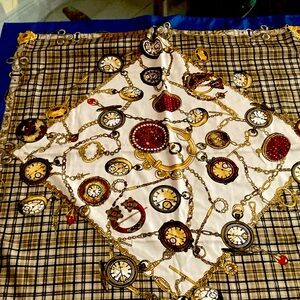 Luxury Gold and Red Chain Pattern Scarf